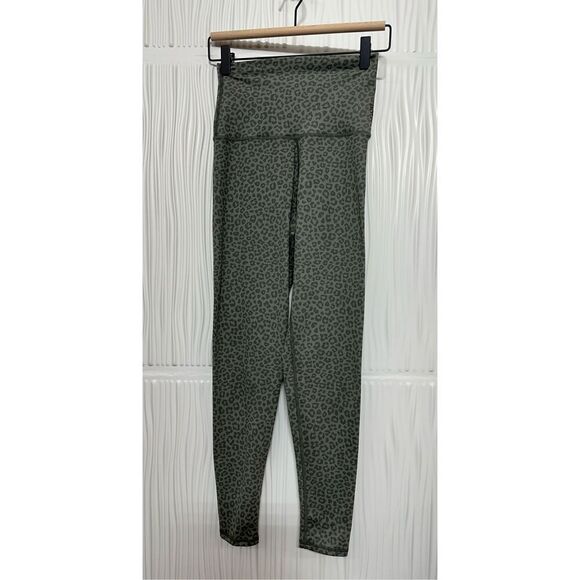 Barre3 High Waist Leggings Grey/Sage Leopard Print - Small - Picture 2 of 10